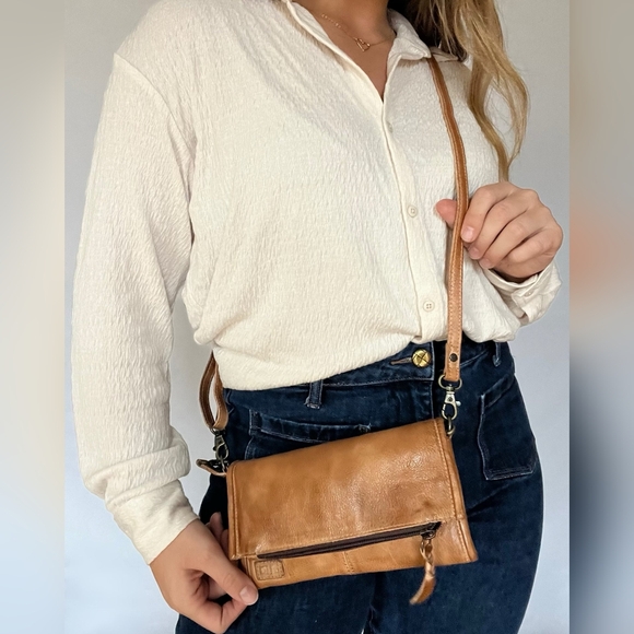 SOLD - BedStu AMINA Convertible Crossbody Wristlet Clutch in Tan Rustic Leather - Picture 6 of 13